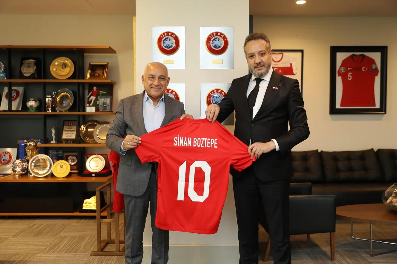 “Antalyaspor baskıyla imzadan vazgeçti”