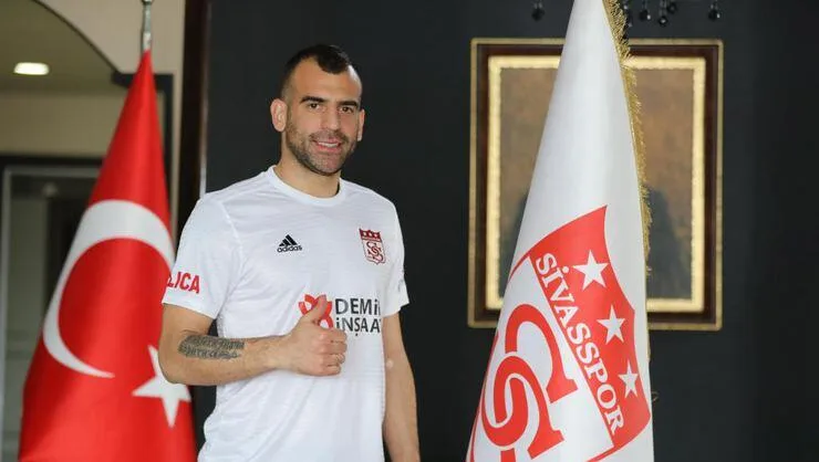“Antalyaspor, Sivasspor’un transferlerini istemedi”