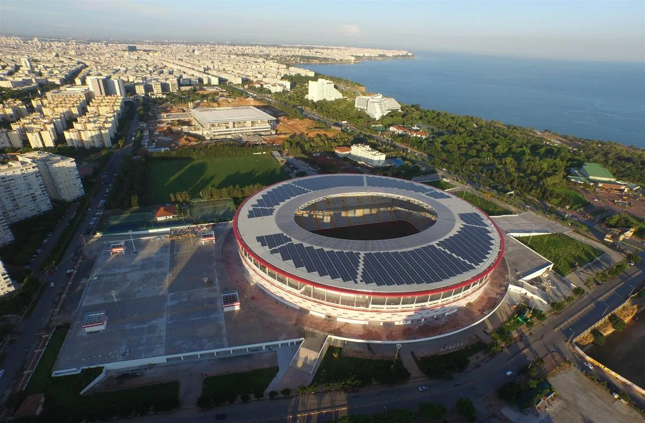 İşte Antalya Stadyumu’nun zemin sorununun nedenleri!