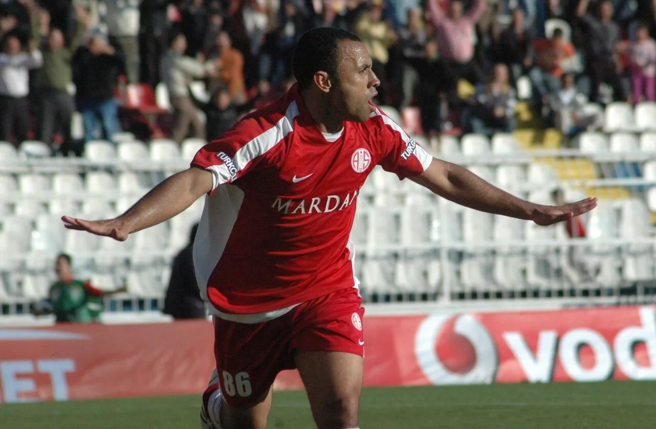 Tita’dan futbola veda