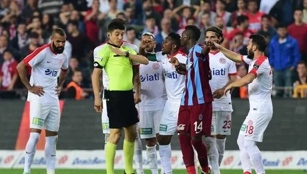 Fenerbahçe maçına istenmeyen hakem!