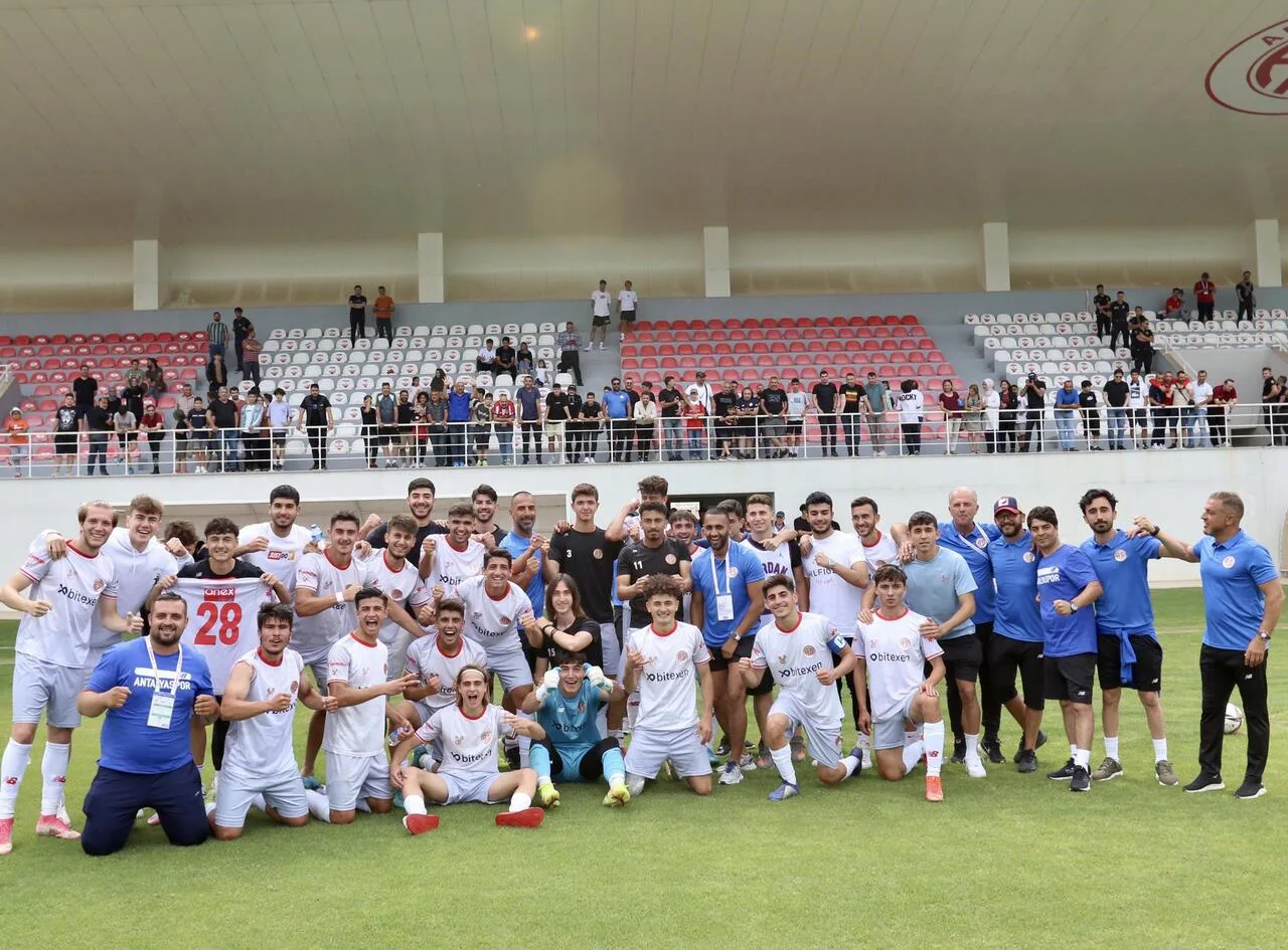 Antalyaspor play-off biletini aldı