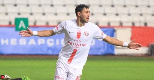 Veysel Sarı ligi tamamlamak istiyor