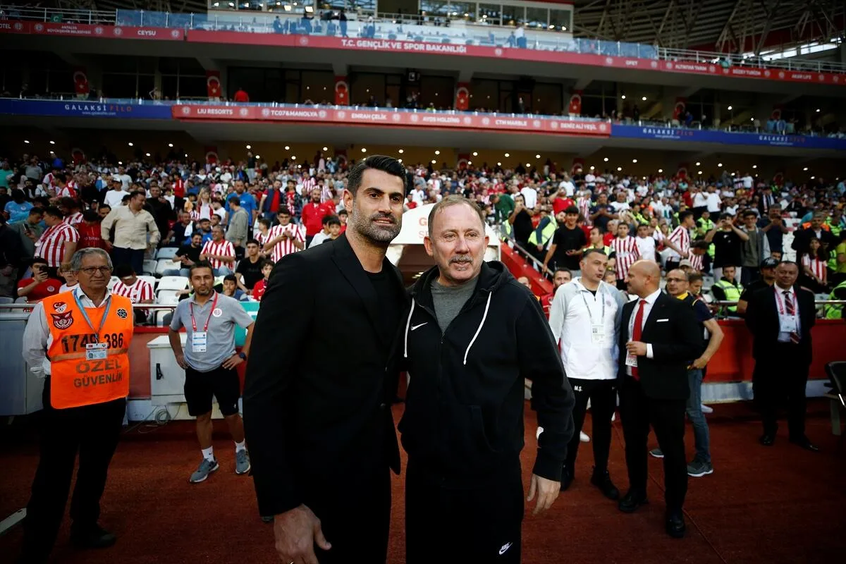 Antalyaspor’da Volkan Demirel sesleri