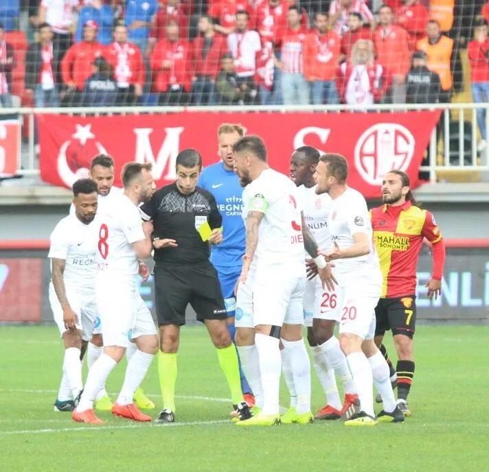 Antalyaspor’dan Mete Kalkavan açıklaması: Şaşırtmadı, yanıltmadı
