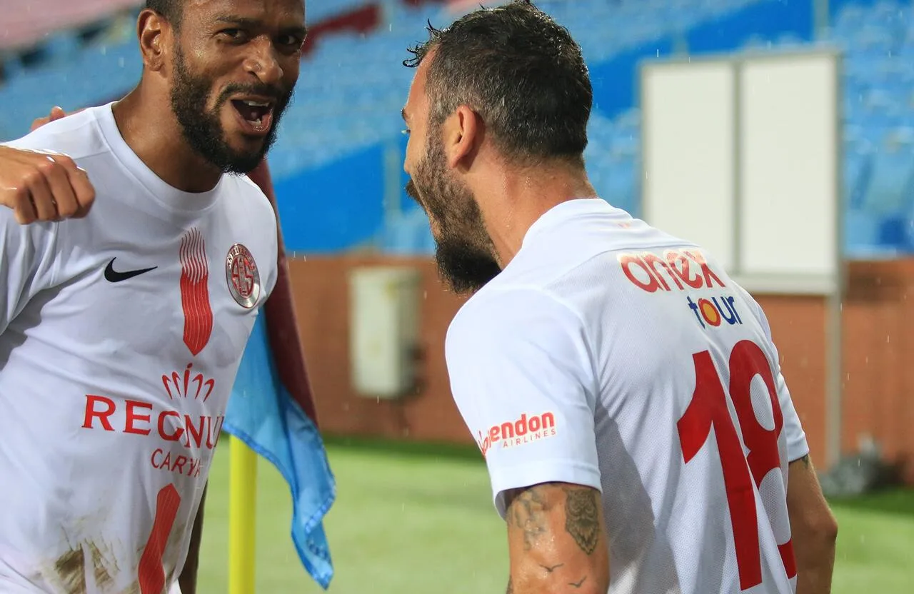 Yekta: Onurumuzla mücadele ettik