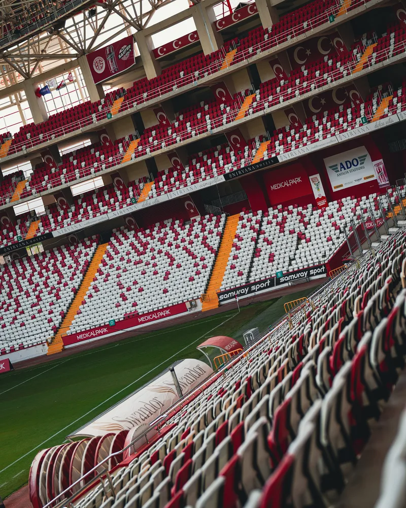Tribünler boş kaldı