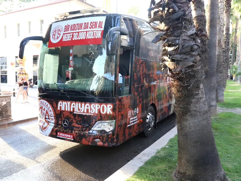 Taraftardan otobüs isyanı