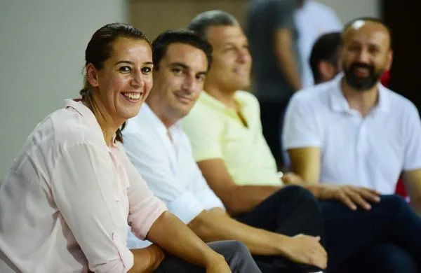 Antalyaspor erkek basketbol takımına kadın genel menajer