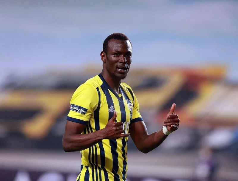 Antalyaspor ve Sivasspor Thiam için yarışıyor