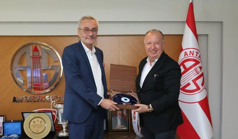Mustafa Yılmaz’dan tarihi karar ! Gültekin Gencer Antalyaspor tesislerinde !!!
