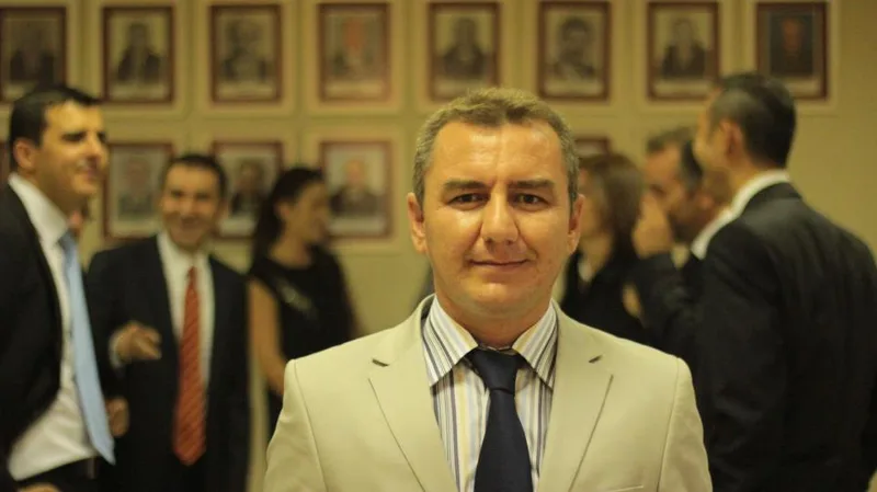 Antalya Barosu’nun kazananı Polat Balkan oldu